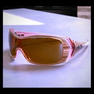 Oakley Riddle pink and brown